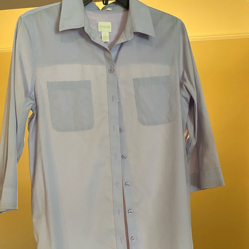 Chico’s “no-iron” light orchid women’s blouse in size 1.